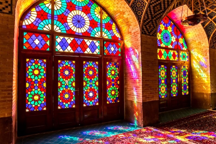 Nasir Al-Mulk mecset üvegablakai