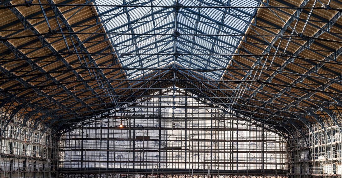 Megújult a Nyugati pályaudvar csarnokának tetőszerkezete. Forrás: MTI/MÁV